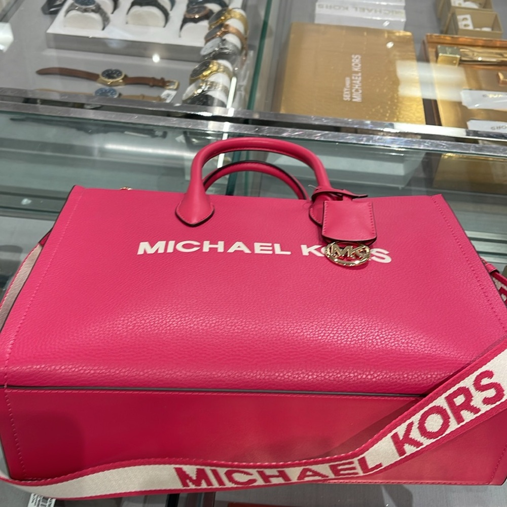 Michael Kors Mirella Medium East West Pebbled Leather Tote Shopper Bag MK EW
NWT - Picture 6 of 16